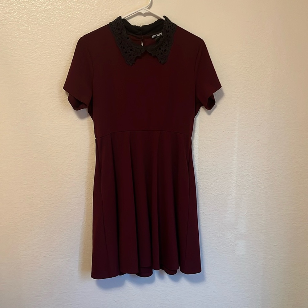 maroon collar dress